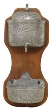 CONTINENTAL PEWTER WALL-MOUNTE