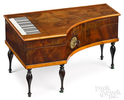 CONTINENTAL PIANO-FORM MUSICAL