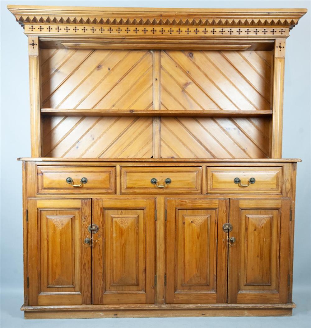 CONTINENTAL PINE BUFFET A DEUX