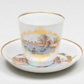 CONTINENTAL PORCELAIN BEAKER A