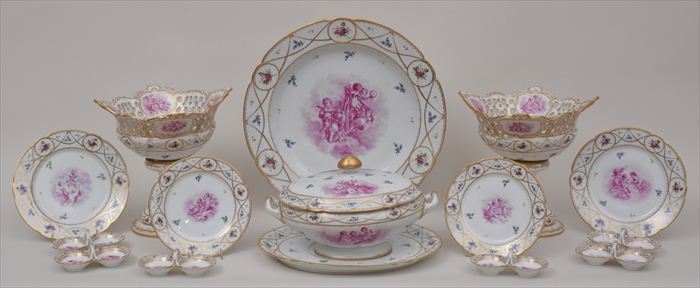 CONTINENTAL PORCELAIN PART DINNER