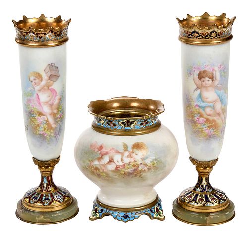 CONTINENTAL PORCELAIN VASE