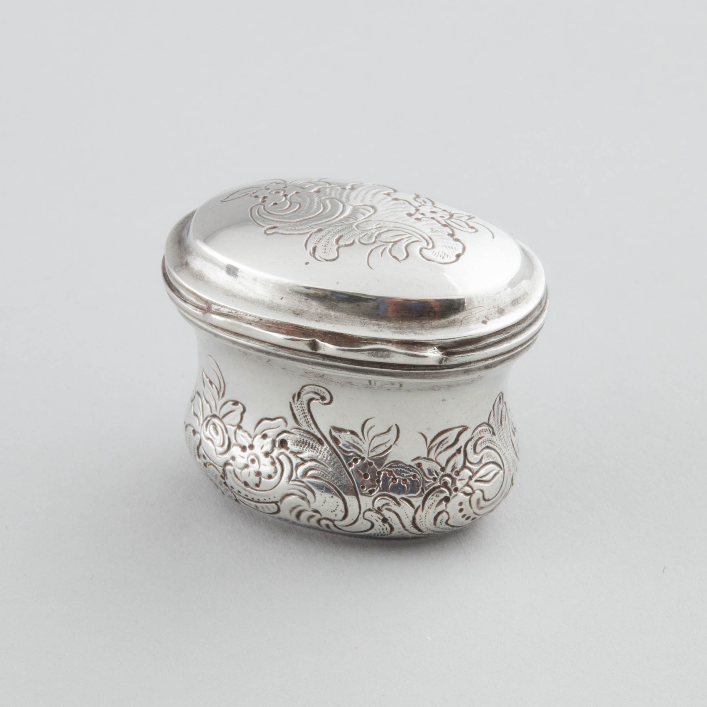 Continental Silver Oval