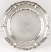 CONTINENTAL SILVER SCALLOPED D