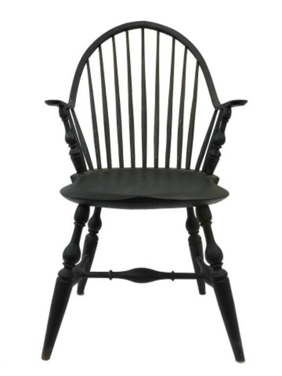 CONTINUOUS ARM WINDSOR CHAIR.