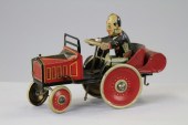 COO COO CAR Louis Marx 1920's