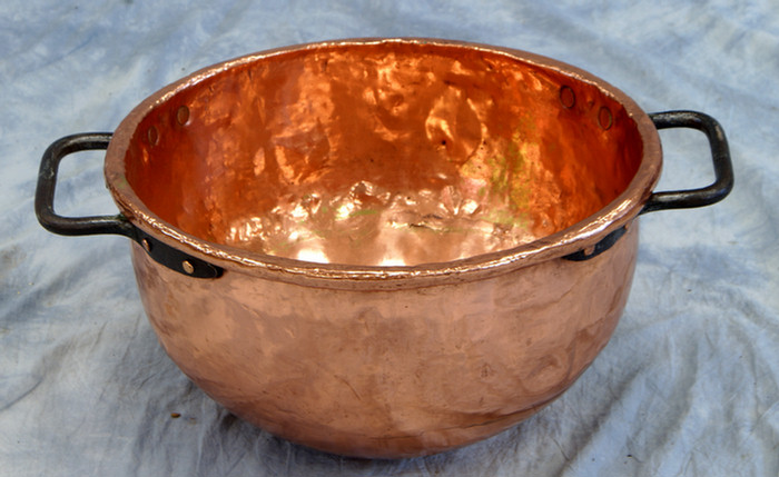 Copper kettle with wrought iron