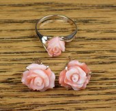 CORAL AND GOLD RING AND EAR ST