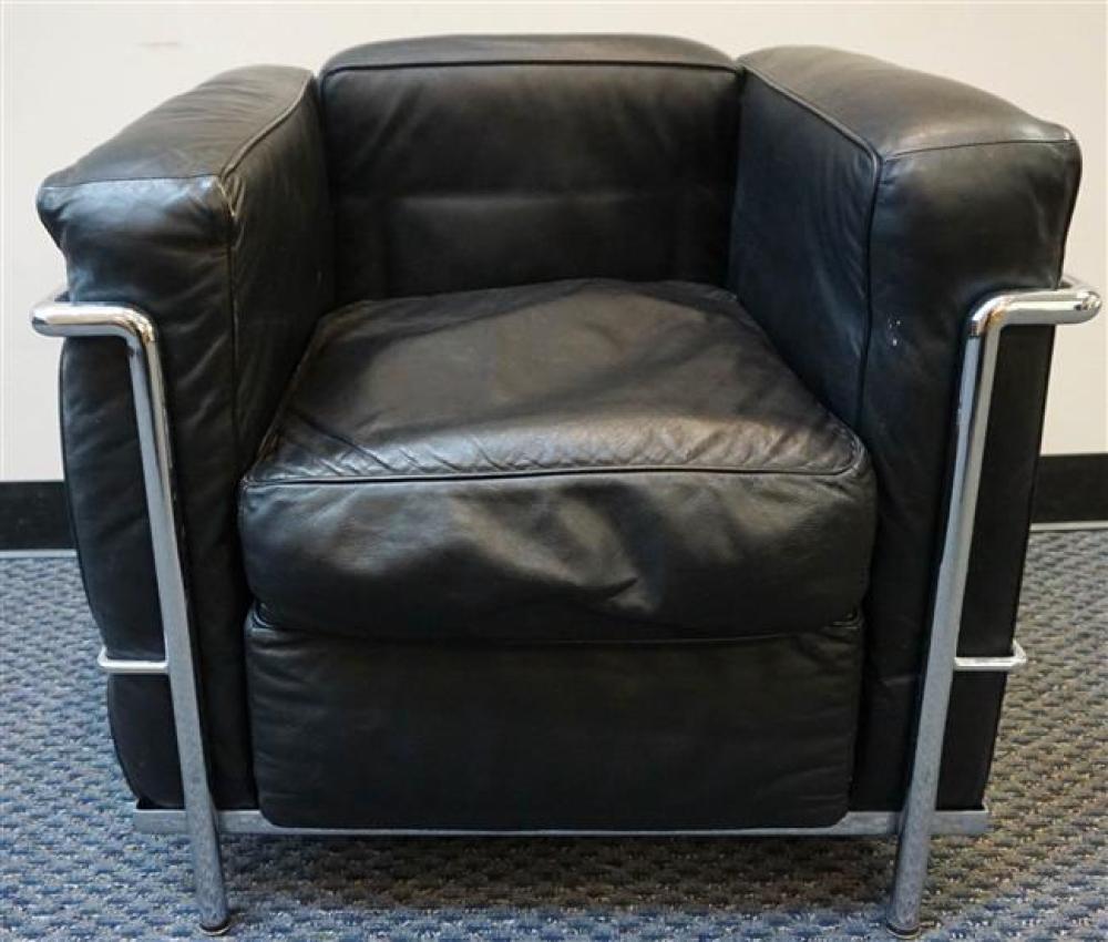 CORBUSIER STYLE LC2 PETITE