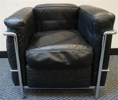 CORBUSIER STYLE LC2 PETITE LEA
