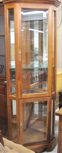 CORNER CURIO CABINET Riverside
