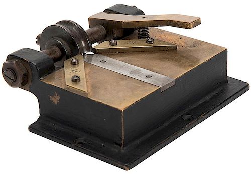 CORNER ROUNDER.Corner Rounder.