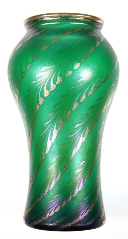 CORREIA ART GLASS PULLED FEATHER