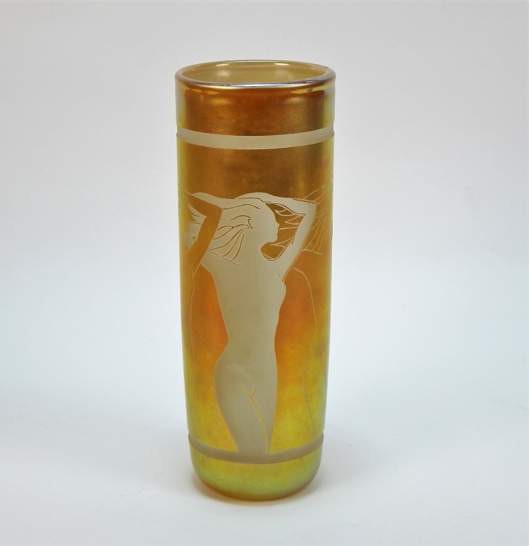 CORRIEA NUDE WOMEN ETCHED ART GLASS