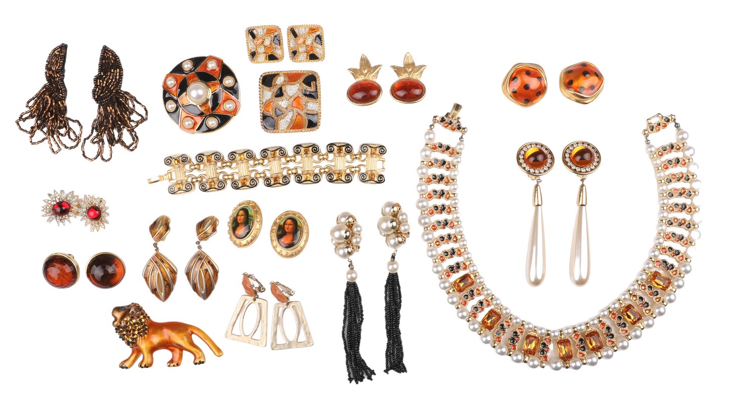 Costume earring, necklace and