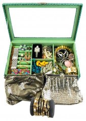 COSTUME JEWELRY: 45+ PIECES IN