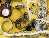 COSTUME JEWELRY: 75+ PIECES, M