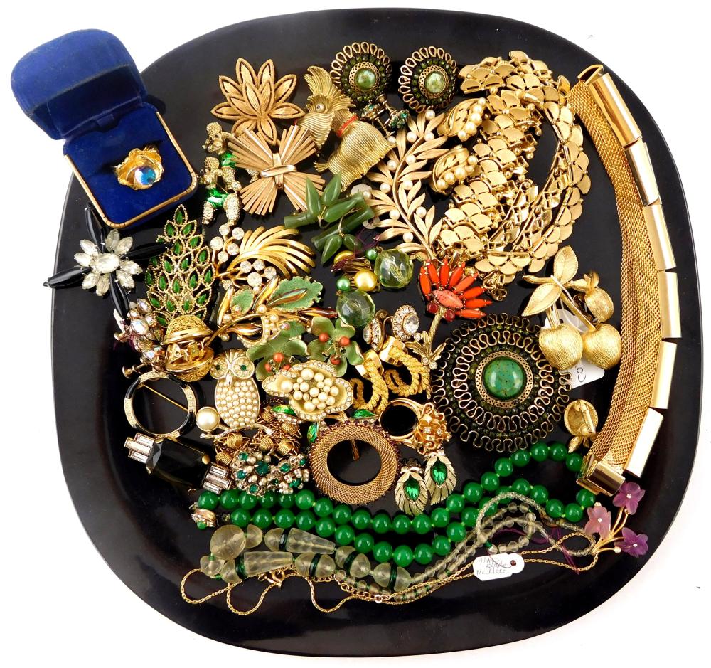 COSTUME JEWELRY: DIOR, HOBE, HAR,