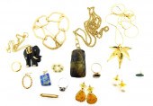 COSTUME JEWELRY: FOURTEEN PIEC