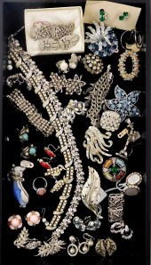 COSTUME JEWELRY: LISNER, TRIFA