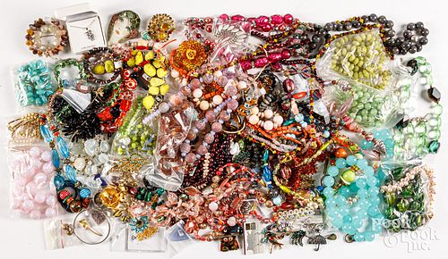 COSTUME JEWELRYCostume jewelry.