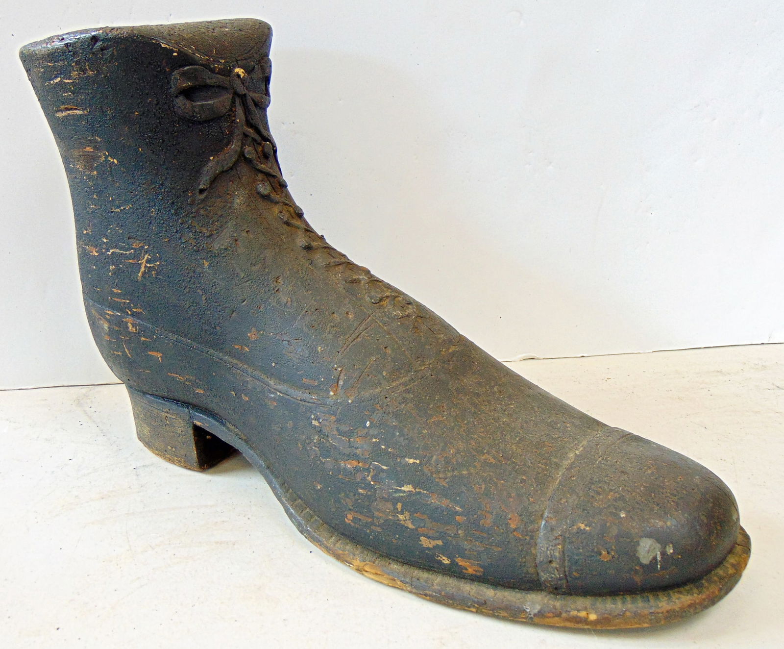 COUNTER TOP DISPLAY SHOE, 19TH