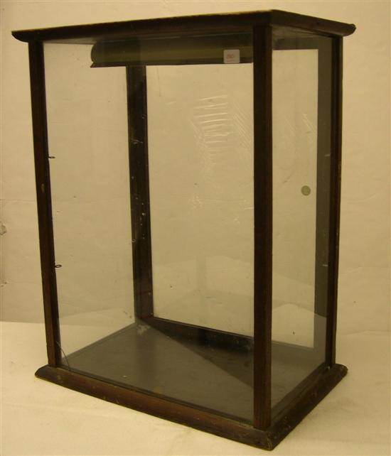 Countertop glass and mahogany