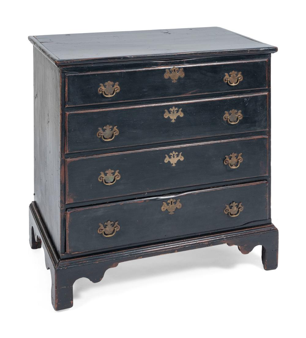 COUNTRY CHIPPENDALE BLANKET CHEST