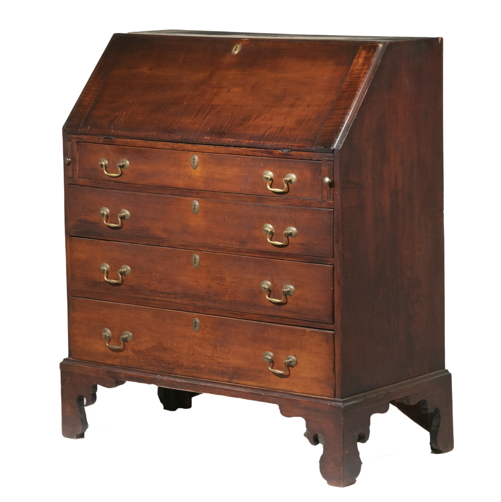 COUNTRY CHIPPENDALE SLANT LID
