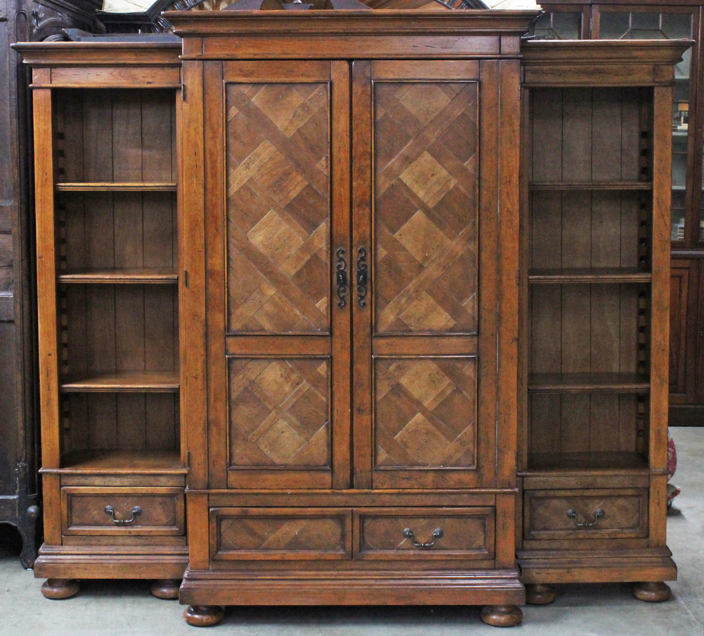 COUNTRY FRENCH STYLE BREAKFRONT