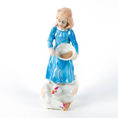 COUNTRY GIRL HN3051 - ROYAL DOULTON