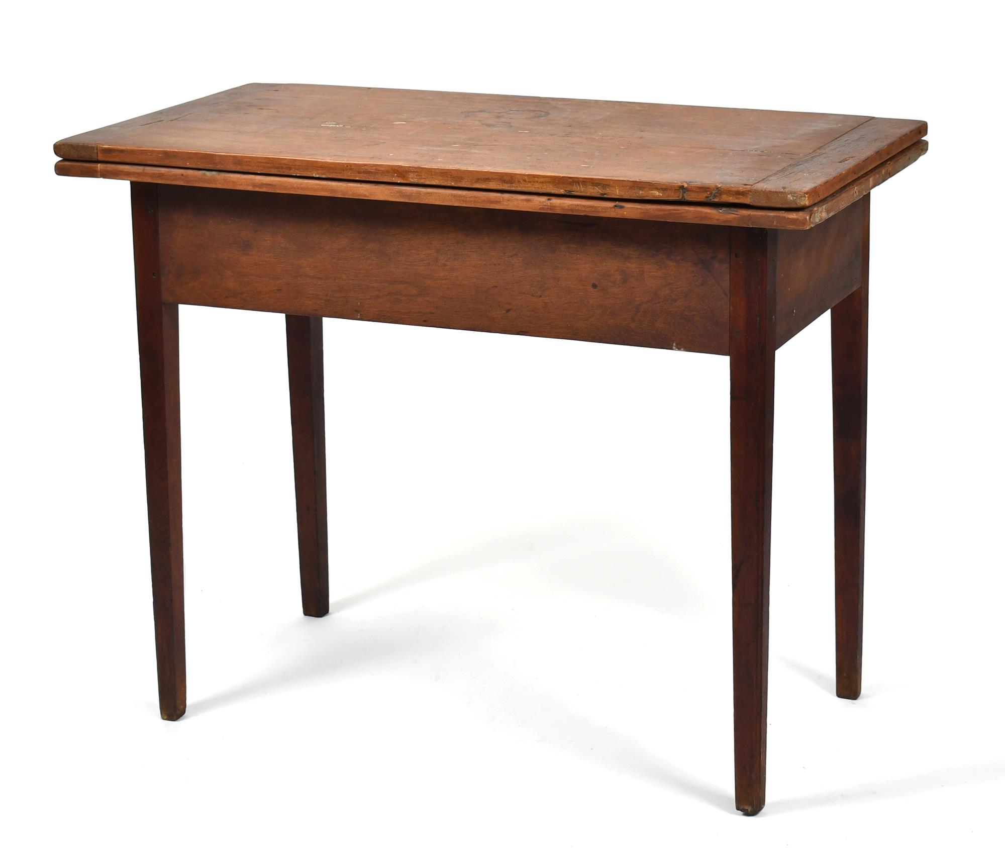 COUNTRY HEPPLEWHITE CARD TABLE.