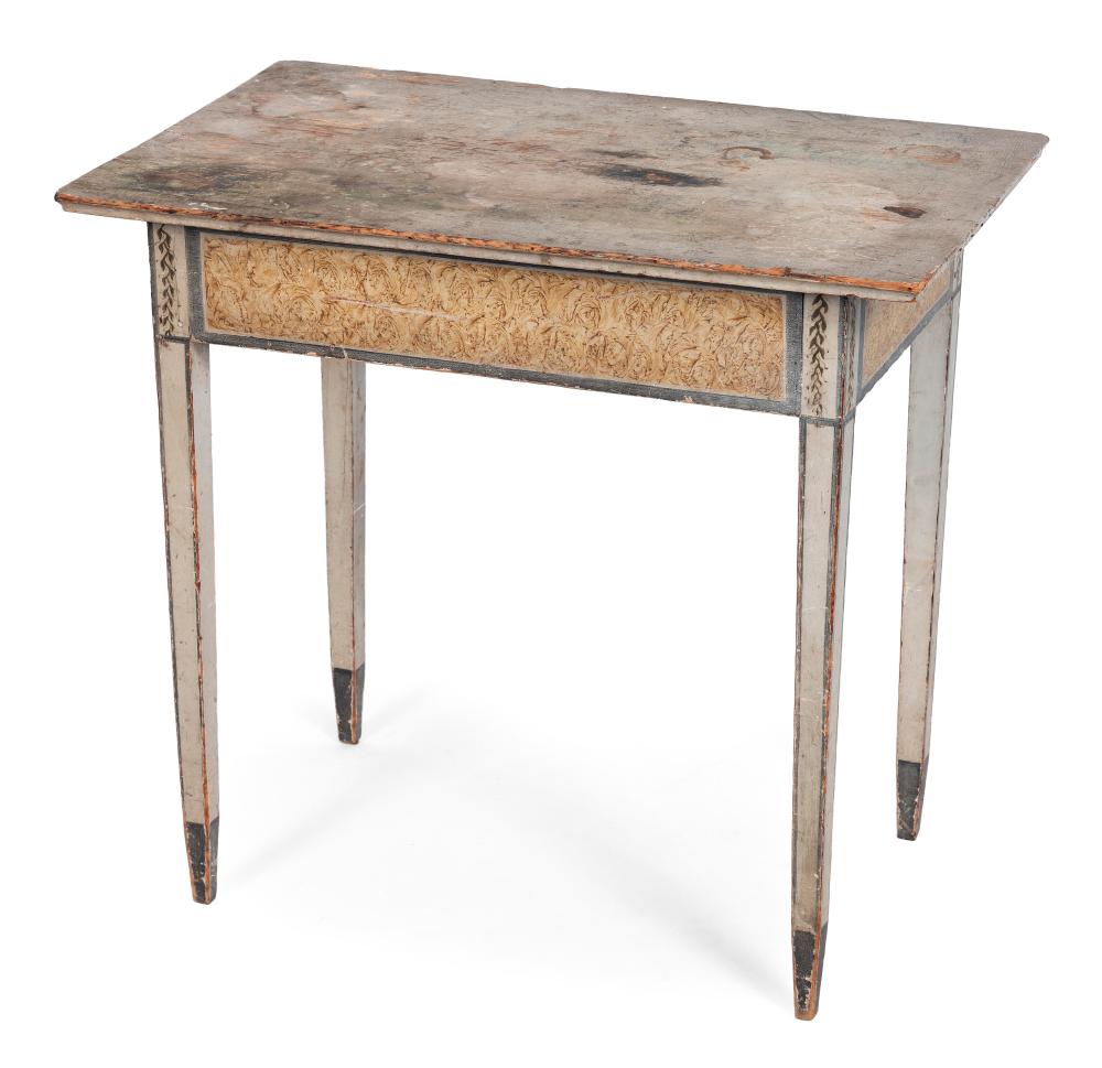 COUNTRY HEPPLEWHITE TABLE WITH