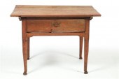 COUNTRY QUEEN ANNE PIN TOP WOR