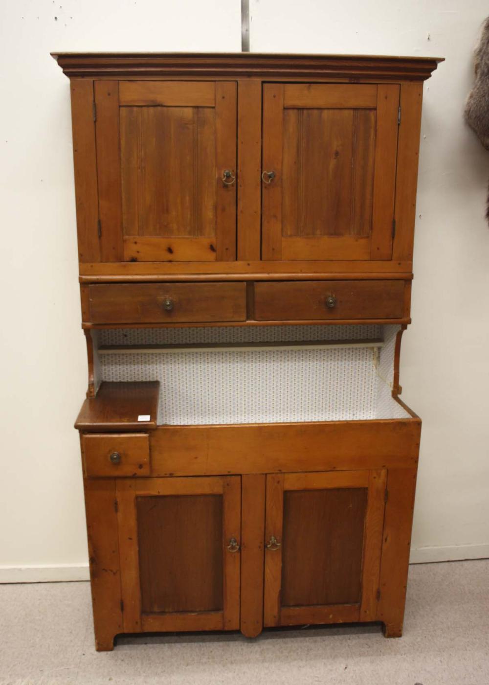 COUNTRY YELLOW PINE KITCHEN