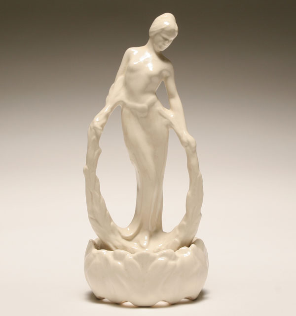 Cowan 'Laurel' art pottery flower