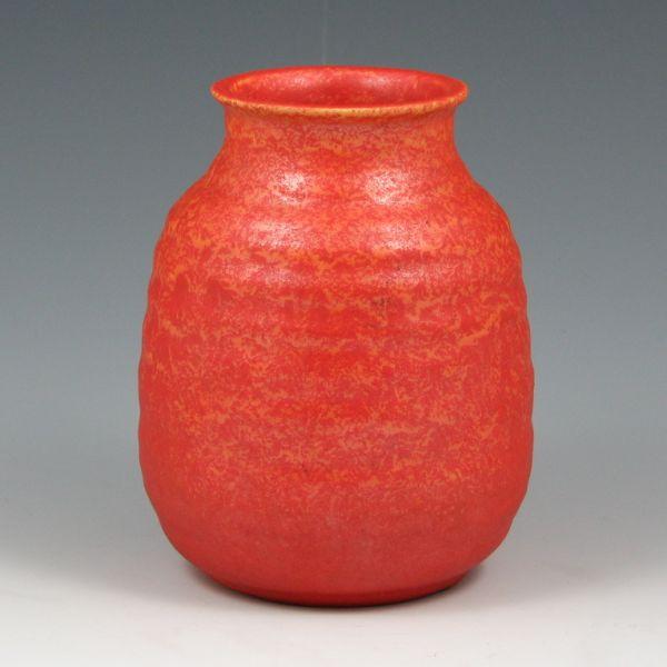 Cowan V-30 vase in excellent