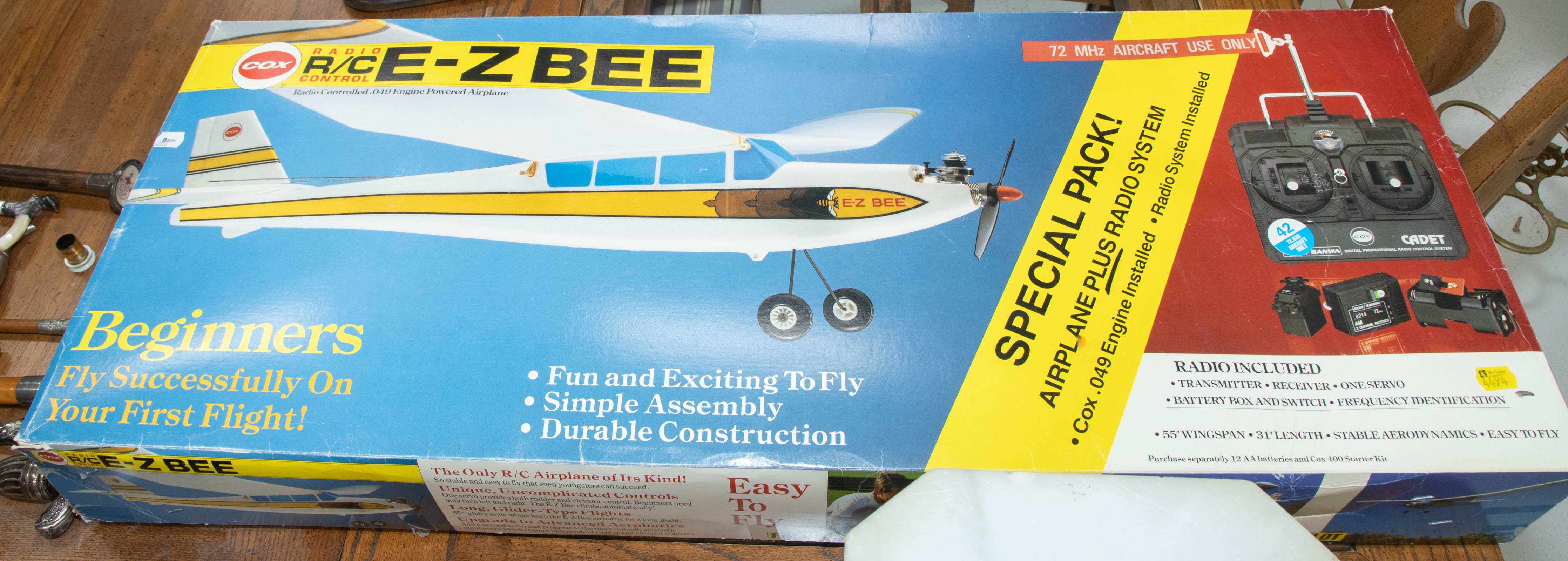 COX RADIO CONTROL E-Z BEE MODEL