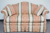 CRAFTMASTER UPHOLSTERED LOVESE