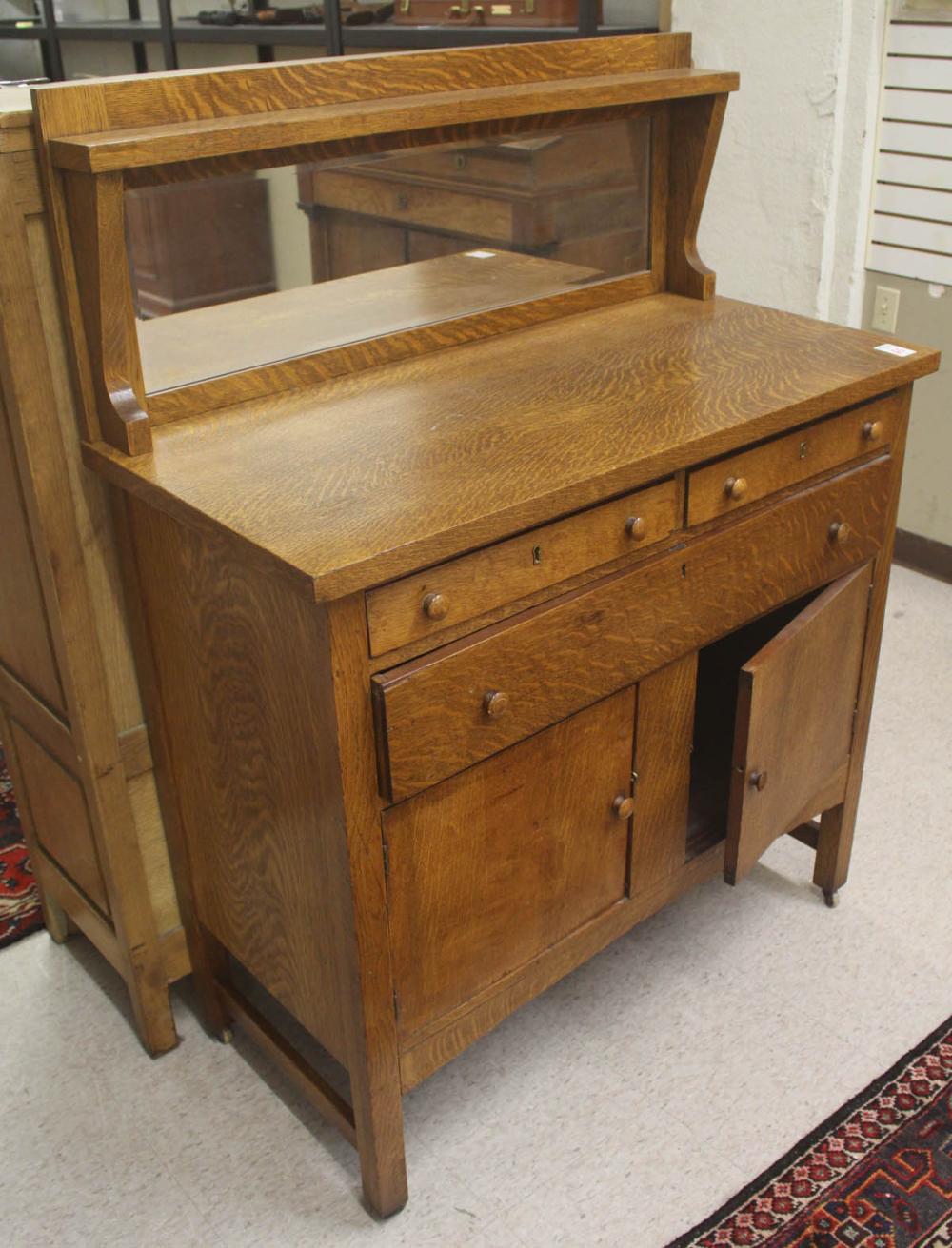 CRAFTSMAN OAK BUFFETCRAFTSMAN OAK