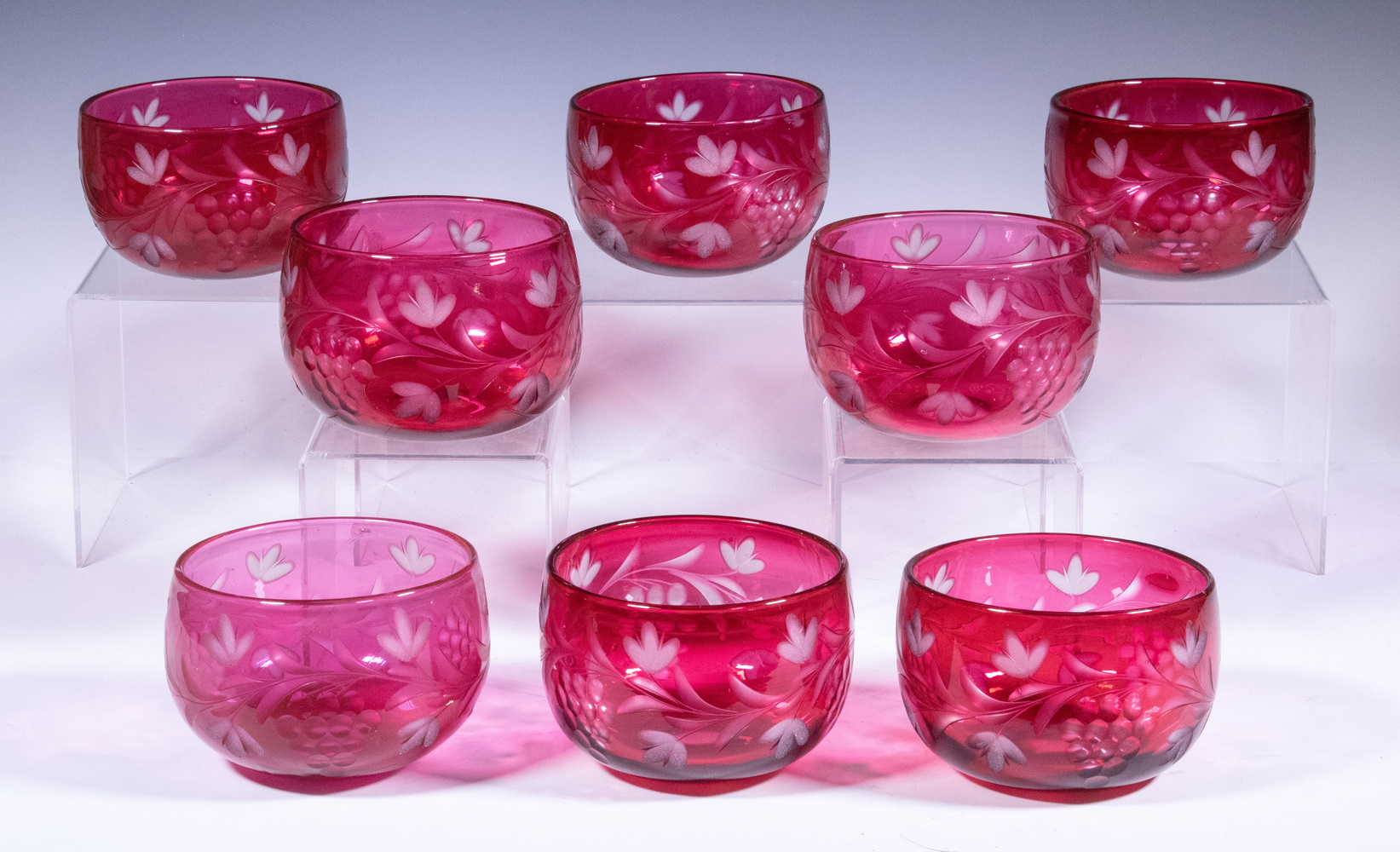 CRANBERRY CUT TO CLEAR GLASS FINGER