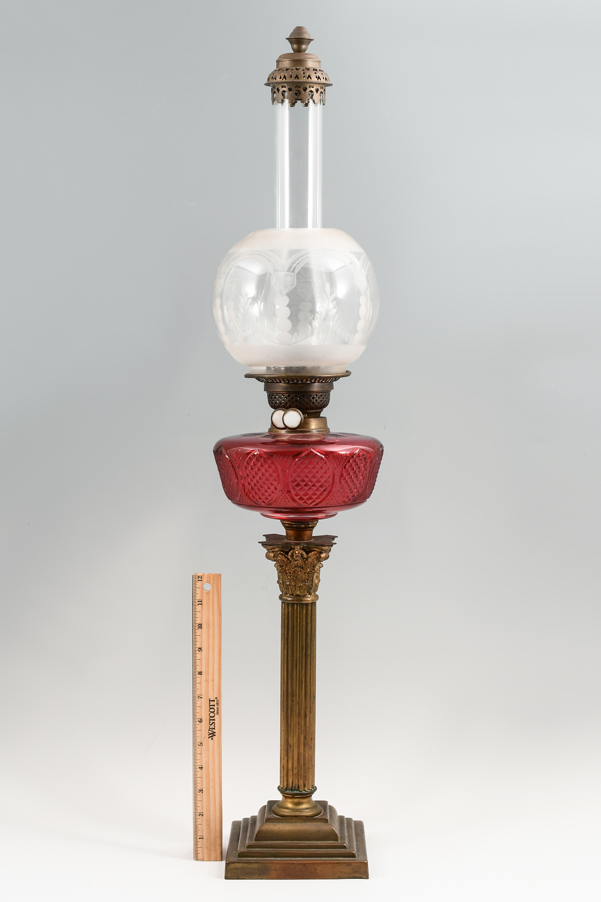 CRANBERRY/BRONZE BANQUET LAMP: With