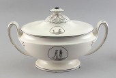 CREAMWARE COVERED SOUP TUREEN