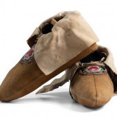 Cree Beaded Smoke Tanned Mocca