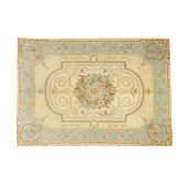 CREWEL CARPET<br>Crewel Carpet