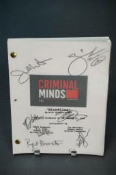 'CRIMINAL MINDS' AUTOGRAPHED P