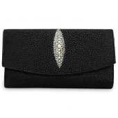 CROTON WOMEN'S STINGRAY WALLET