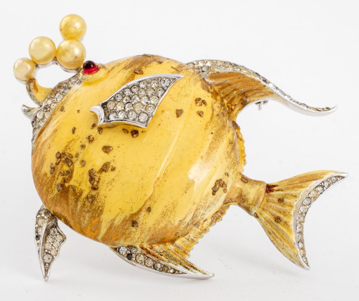 CROWN TRIFARI GEM-SET ENAMELED