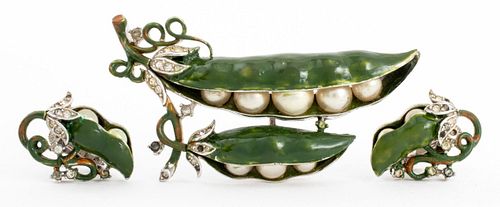 CROWN TRIFARI PEA POD FORM