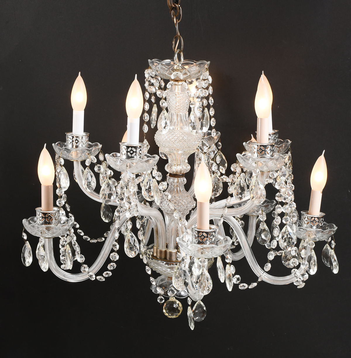 CRYSTAL 10-LIGHT CHANDELIER: Clear,